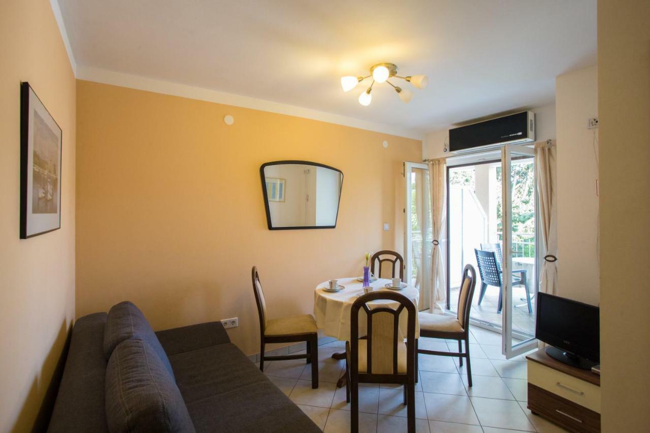 Apartment Smuljic Vrboska Eksteriør billede